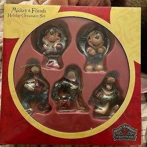 Jim Shore Disney Traditions Mickey & Friends Holiday Ornament Set